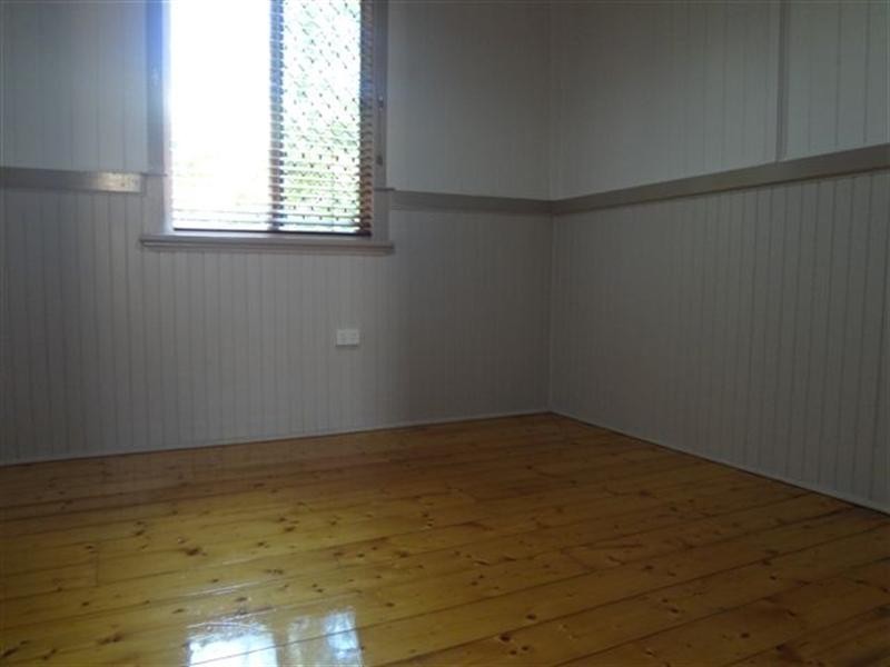 36 Wallace Street, Newtown QLD 4350