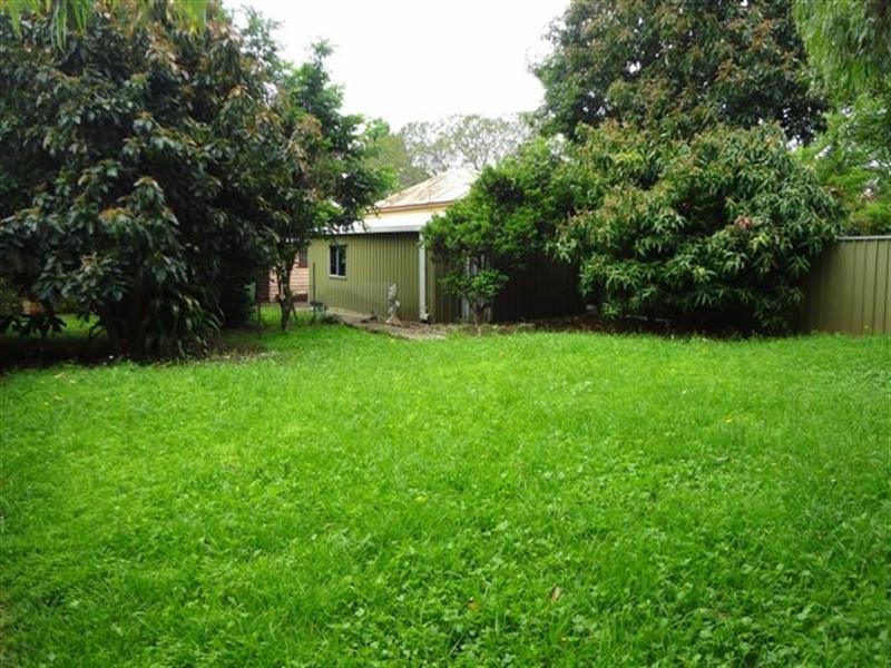 36 Wallace Street, Newtown QLD 4350