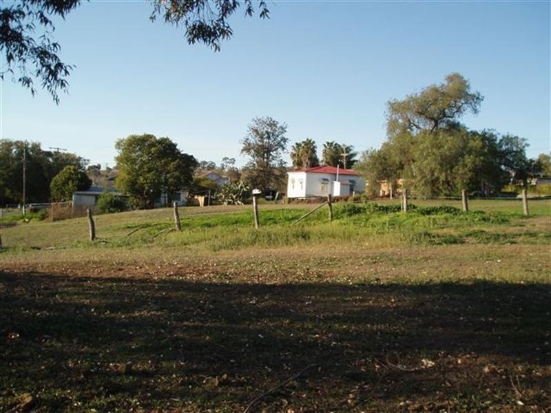 31 Main Street, Meringandan QLD 4352