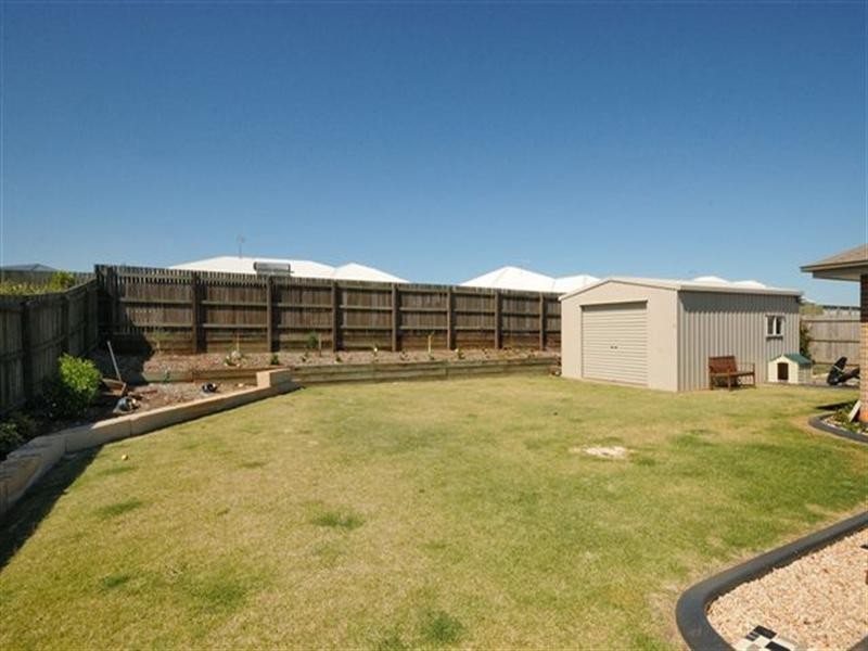 7 Quail Crescent, Highfields QLD 4352