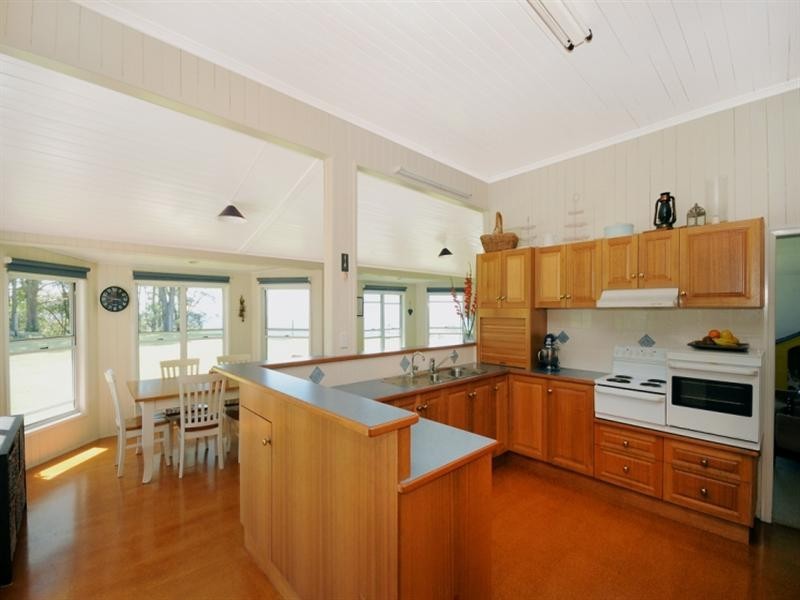 87 Alf Road, Mount Luke QLD 4352