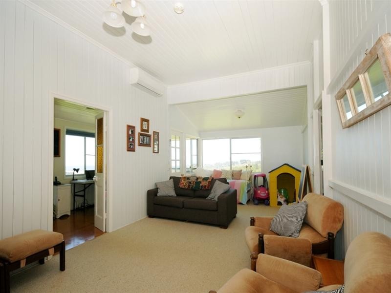 87 Alf Road, Mount Luke QLD 4352