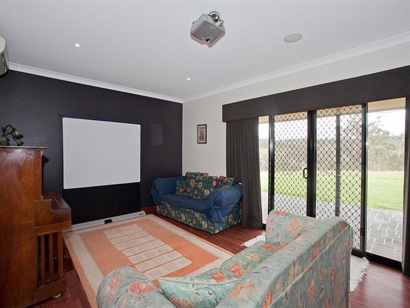 64 Puschmann Road, Geham QLD 4352