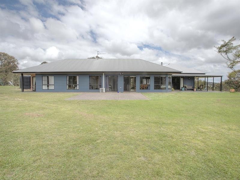 64 Puschmann Road, Geham QLD 4352