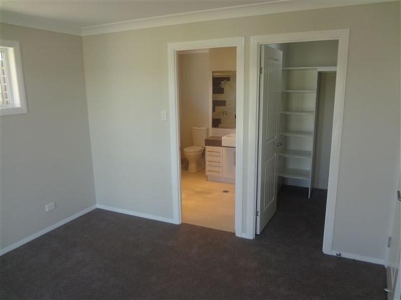 3 Plover Court, Highfields QLD 4352