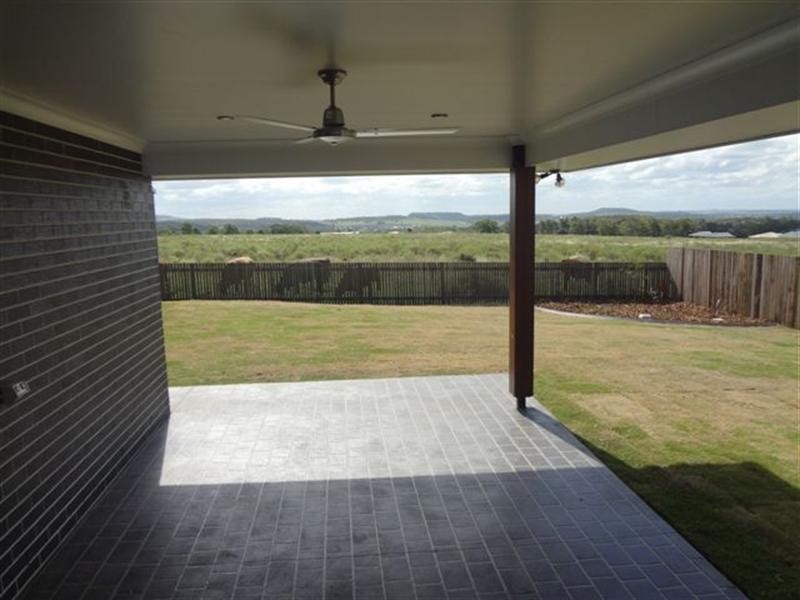 3 Plover Court, Highfields QLD 4352
