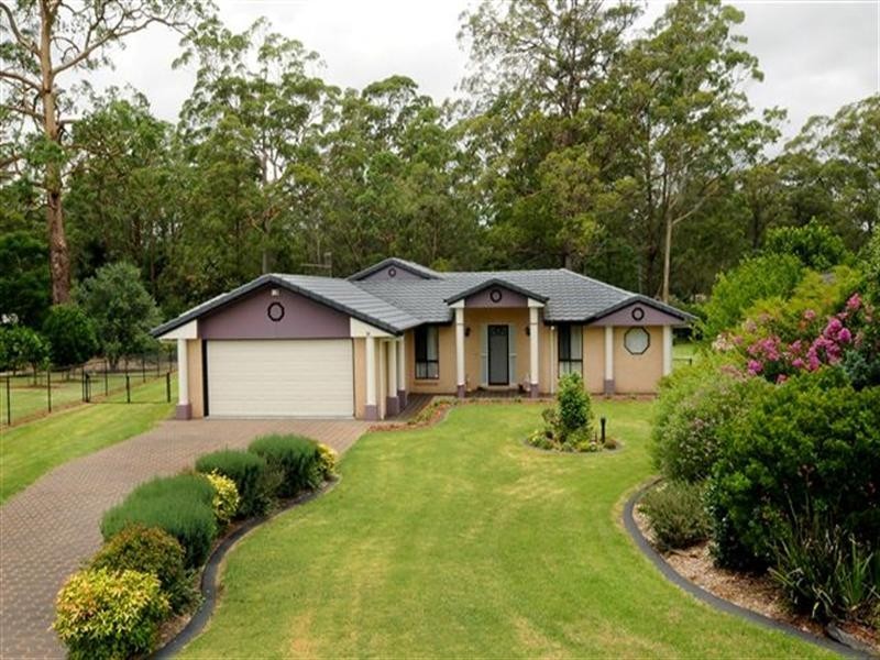 18 Tara Court, Highfields QLD 4352