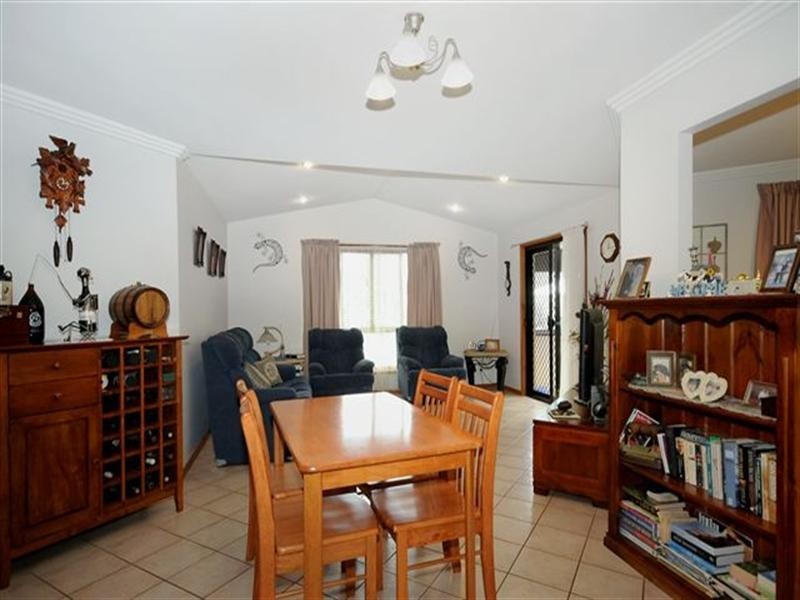 18 Tara Court, Highfields QLD 4352