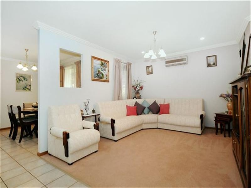 18 Tara Court, Highfields QLD 4352