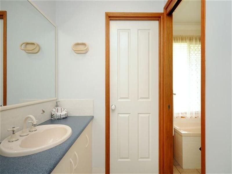 18 Tara Court, Highfields QLD 4352