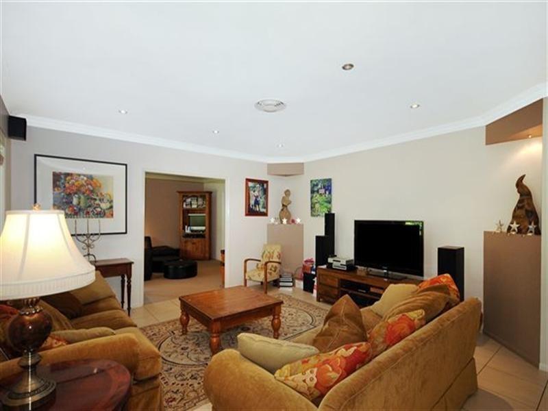 5 Arcadia Court, Highfields QLD 4352