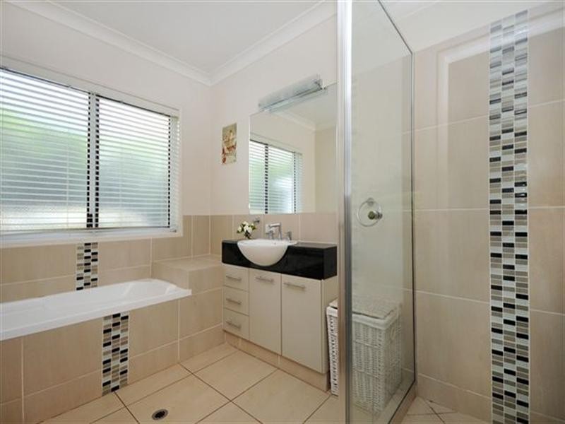 5 Arcadia Court, Highfields QLD 4352