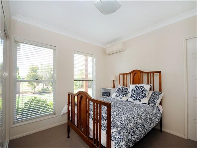 5 Arcadia Court, Highfields QLD 4352