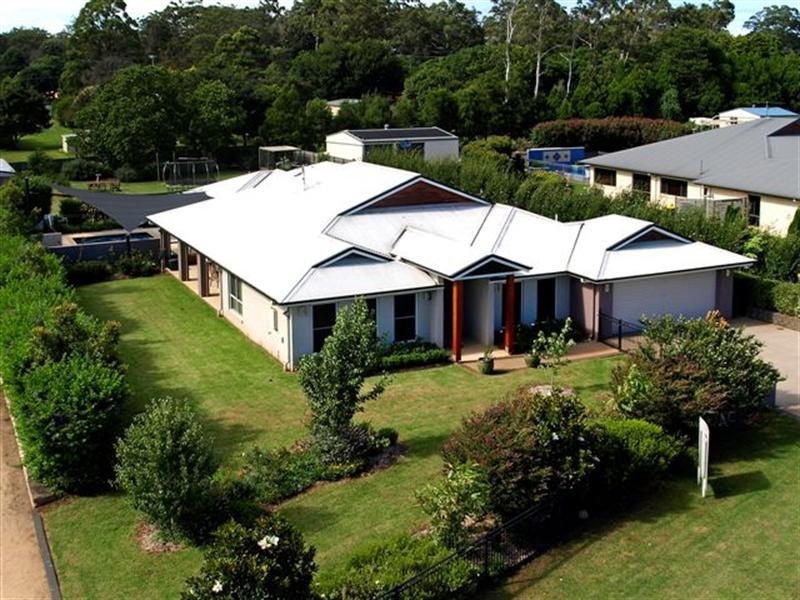 5 Arcadia Court, Highfields QLD 4352