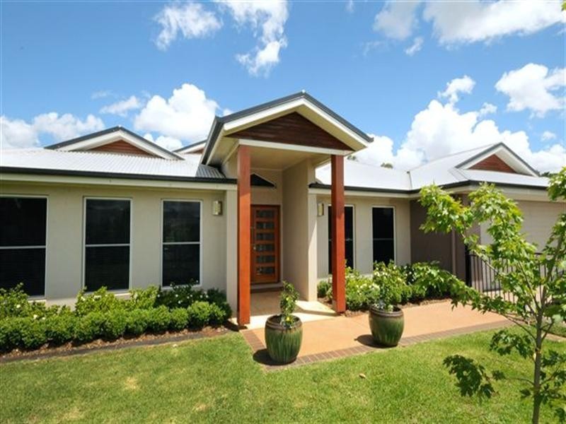 5 Arcadia Court, Highfields QLD 4352