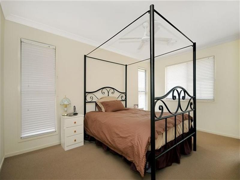 25 Camborne Street, Highfields QLD 4352