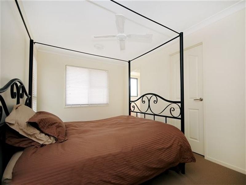 25 Camborne Street, Highfields QLD 4352