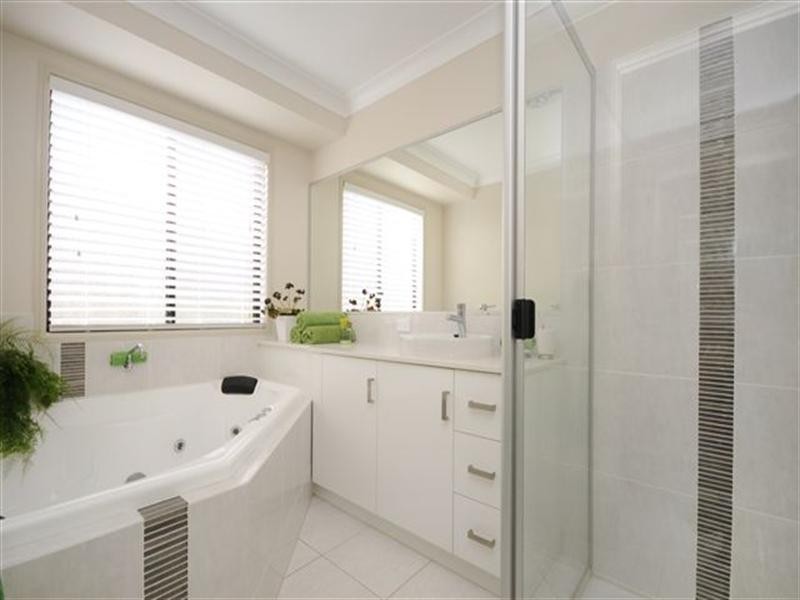 13 Degan Court, Highfields QLD 4352