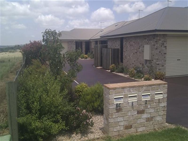 2/29 Wigan Avenue, Highfields QLD 4352