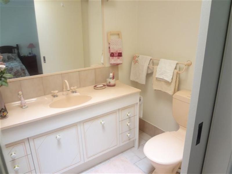 13 Plaza Circle, Highfields QLD 4352