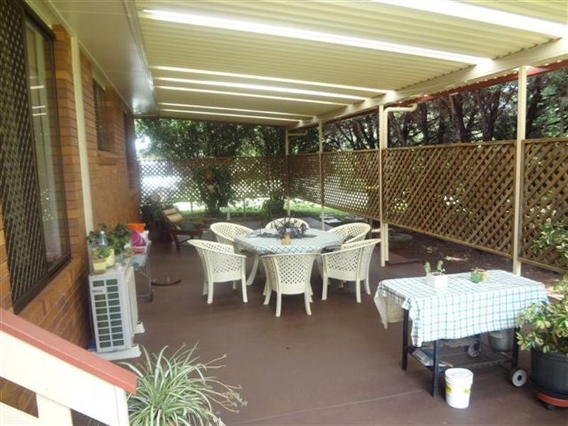 13 Plaza Circle, Highfields QLD 4352