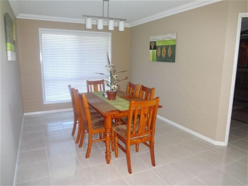6 Camborne Drive, Highfields QLD 4352