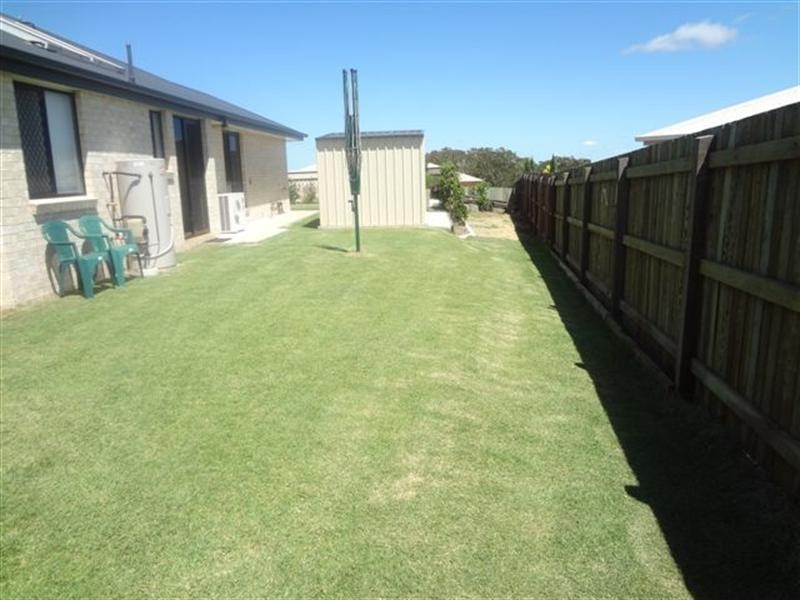 6 Camborne Drive, Highfields QLD 4352
