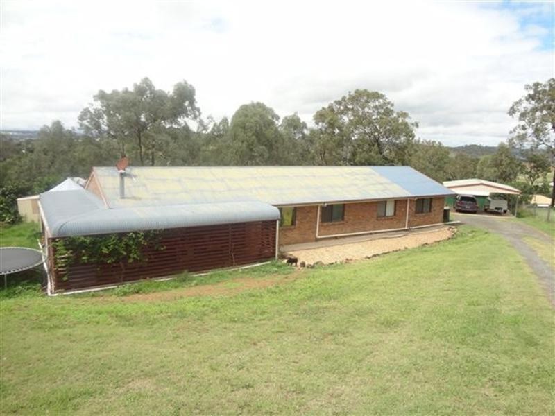 68 Valley View Drive, Meringandan West QLD 4352