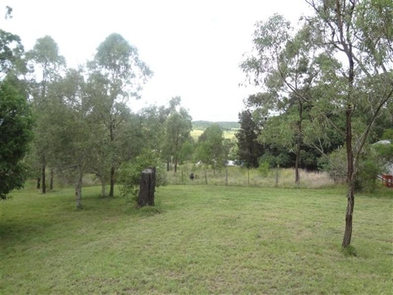 68 Valley View Drive, Meringandan West QLD 4352