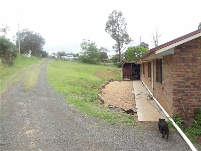 68 Valley View Drive, Meringandan West QLD 4352