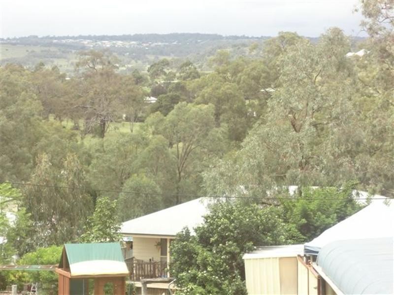 68 Valley View Drive, Meringandan West QLD 4352