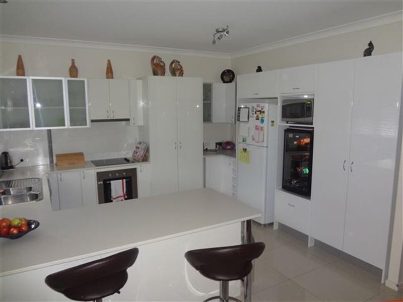 Unit 2/13 Wigan Avenue, Highfields QLD 4352