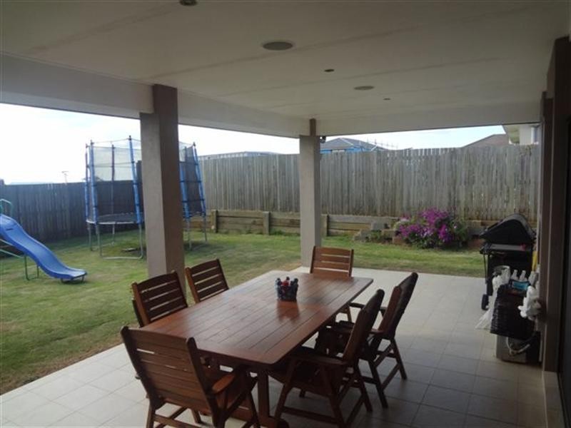 Unit 2/13 Wigan Avenue, Highfields QLD 4352