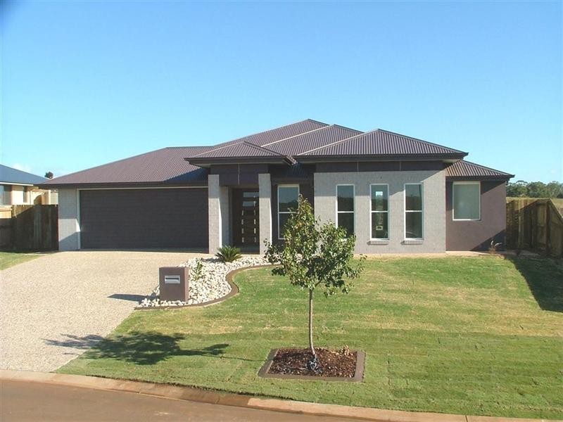 9 Goshawk Drive, Highfields QLD 4352