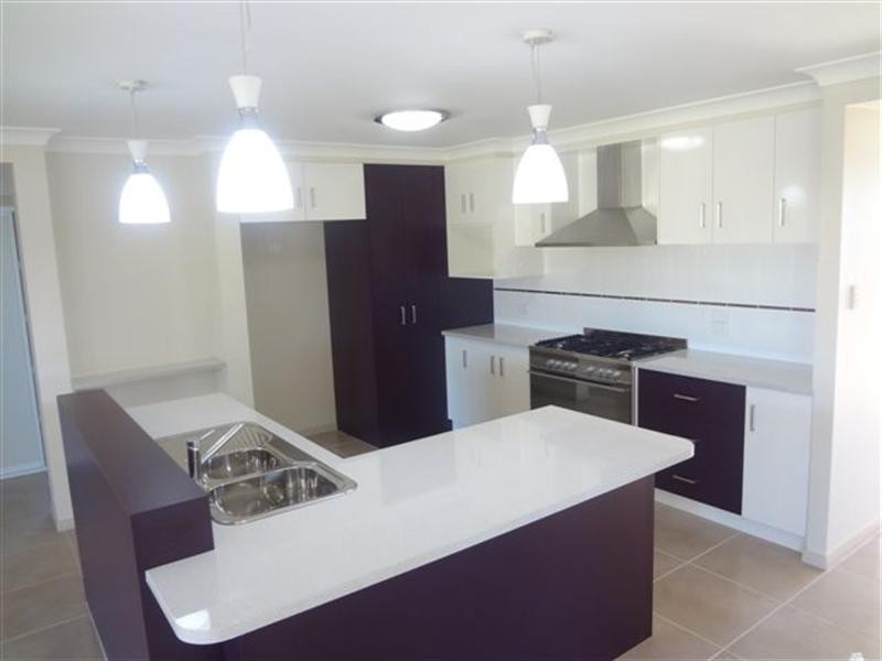 9 Goshawk Drive, Highfields QLD 4352