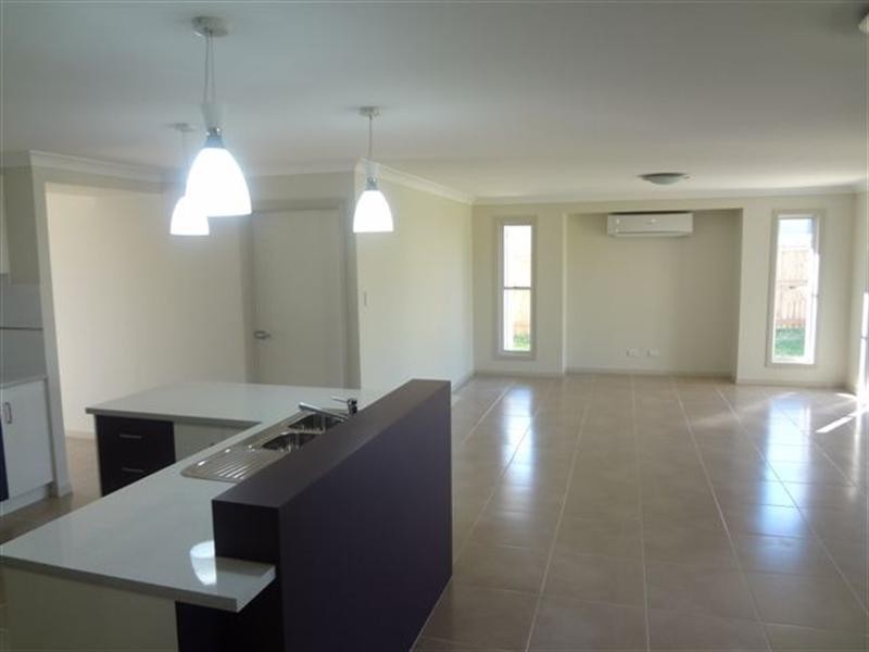 9 Goshawk Drive, Highfields QLD 4352