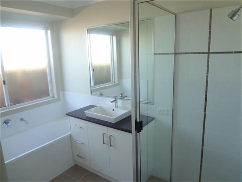 9 Goshawk Drive, Highfields QLD 4352