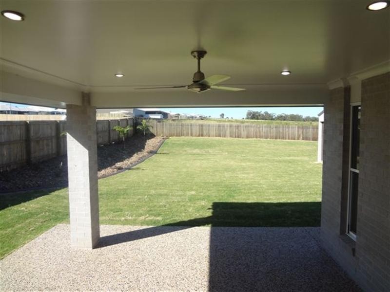 9 Goshawk Drive, Highfields QLD 4352