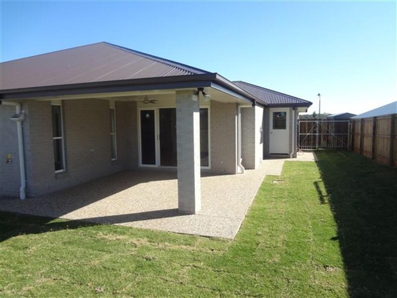 9 Goshawk Drive, Highfields QLD 4352