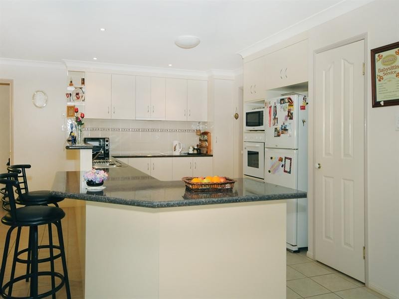 1 Arcadia Court, Highfields QLD 4352