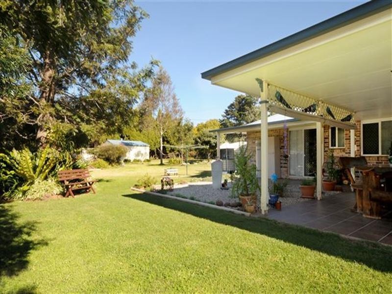 1 Arcadia Court, Highfields QLD 4352