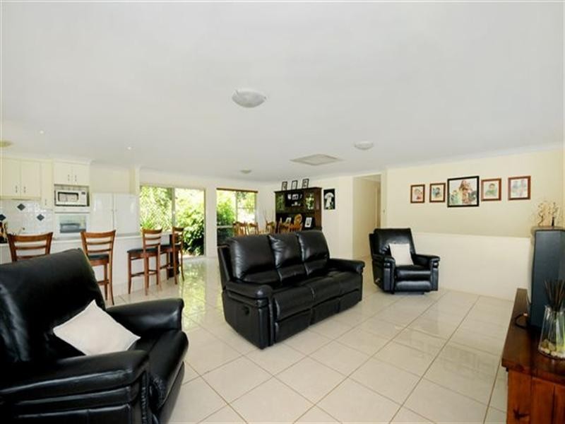 14 Barton Court, Highfields QLD 4352