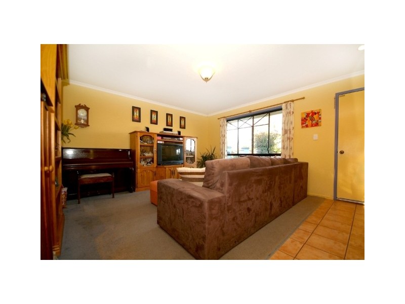 305 Greenwattle Street, Wilsonton QLD 4350