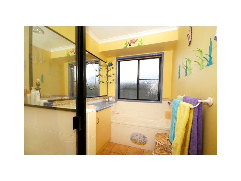 305 Greenwattle Street, Wilsonton QLD 4350