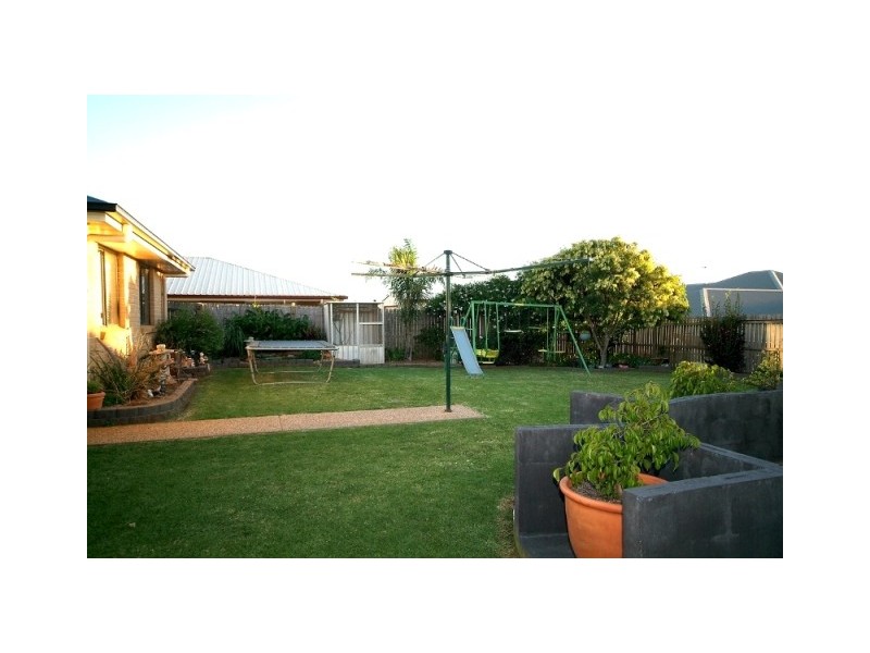 305 Greenwattle Street, Wilsonton QLD 4350