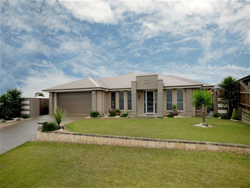 6 Koel Crescent, Highfields QLD 4352