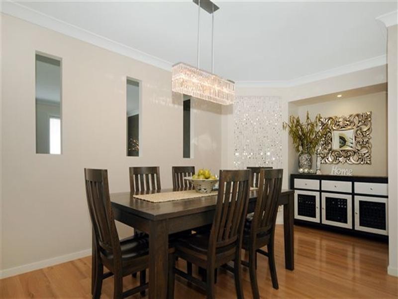 6 Koel Crescent, Highfields QLD 4352