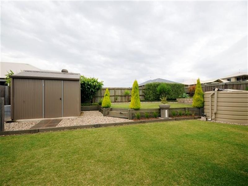 6 Koel Crescent, Highfields QLD 4352