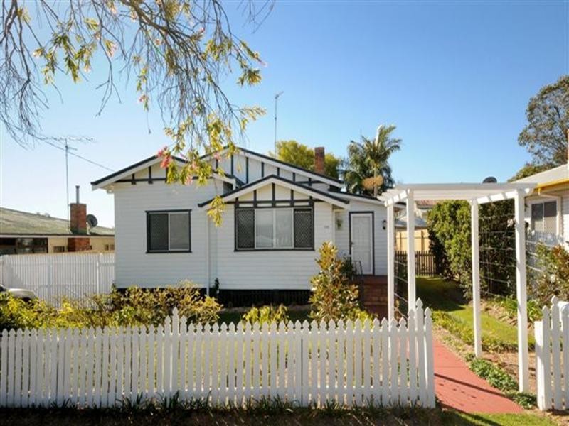 175 Long Street, South Toowoomba QLD 4350