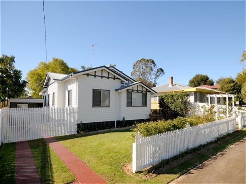 175 Long Street, South Toowoomba QLD 4350